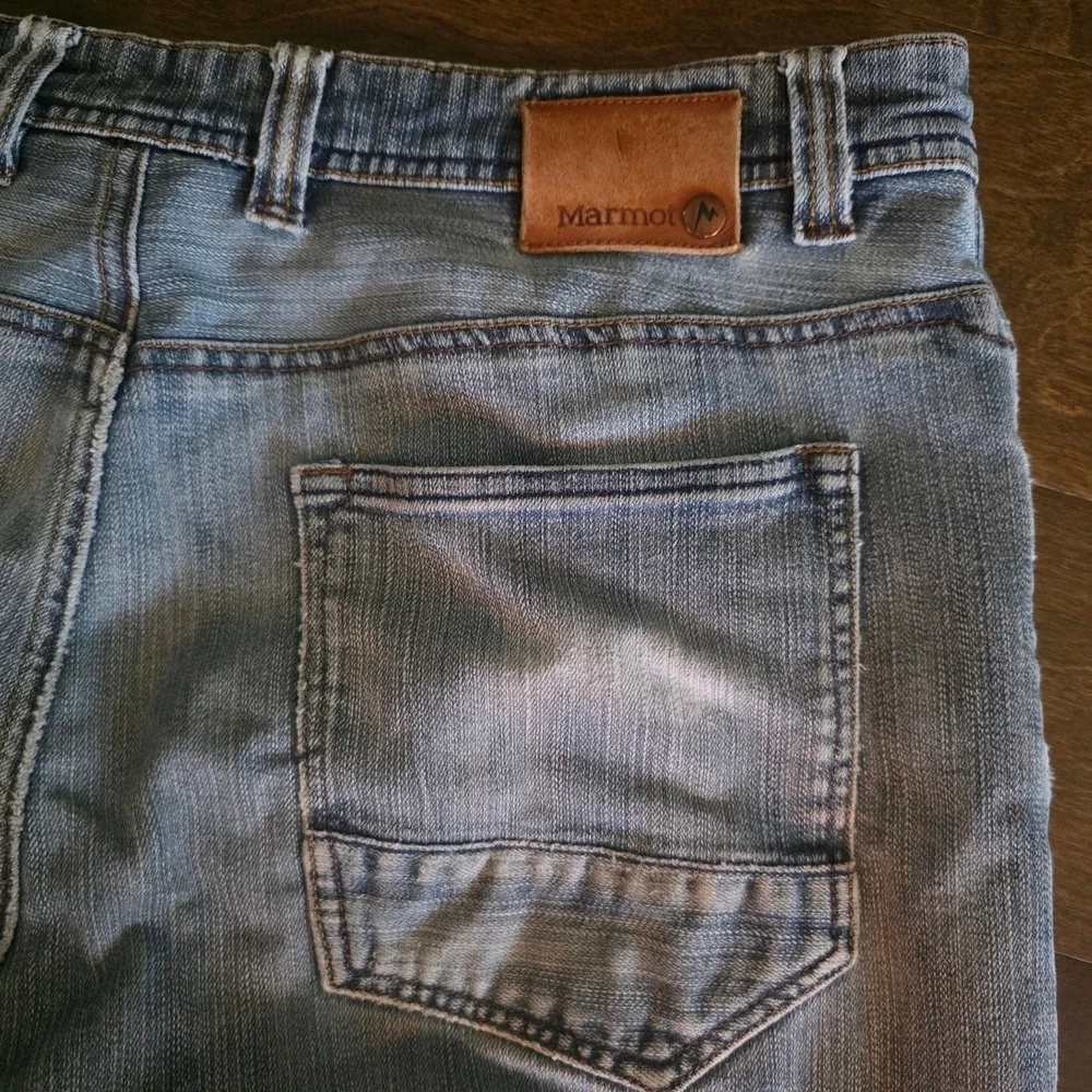 Mens Marmot distressed straight leg jeans denim light was size 38x31